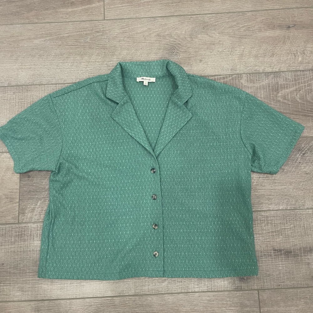 Madewell Green Crinkle-Knit Button-Front Top - Picture 4 of 9